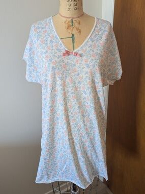 90's Light nightgown